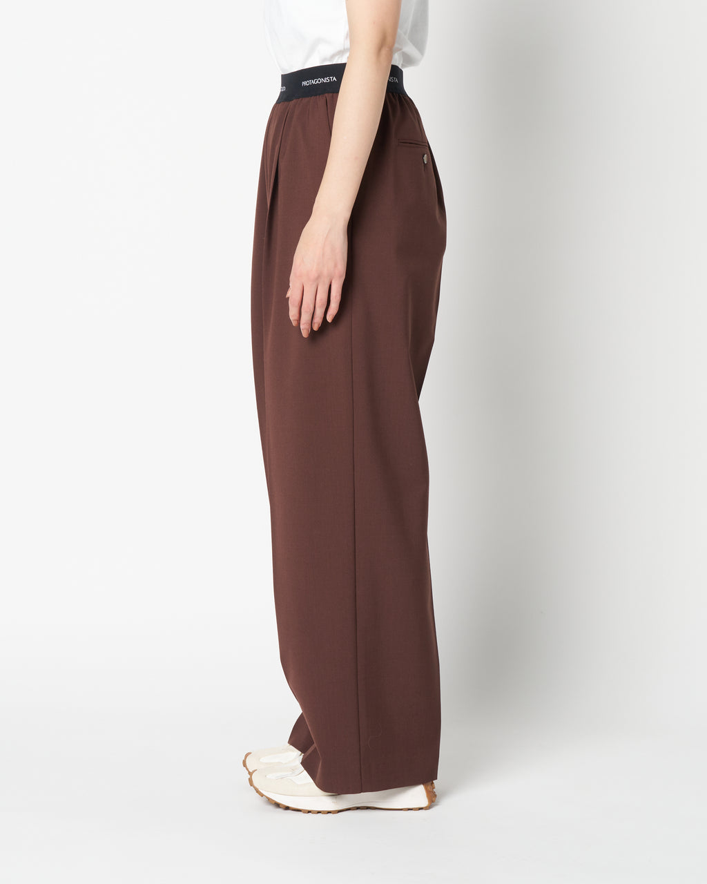 Waist logo slacks pants