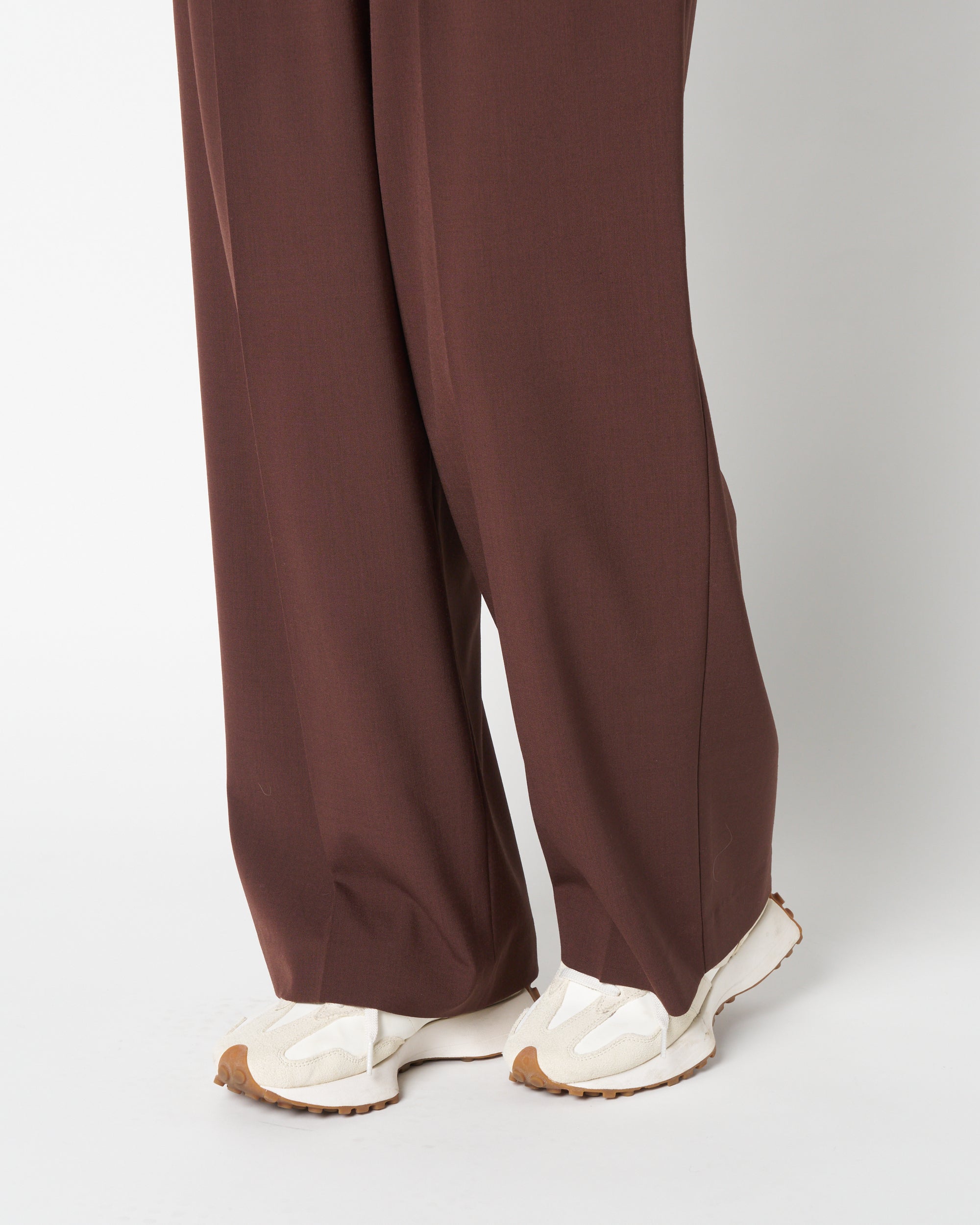 Waist logo slacks pants