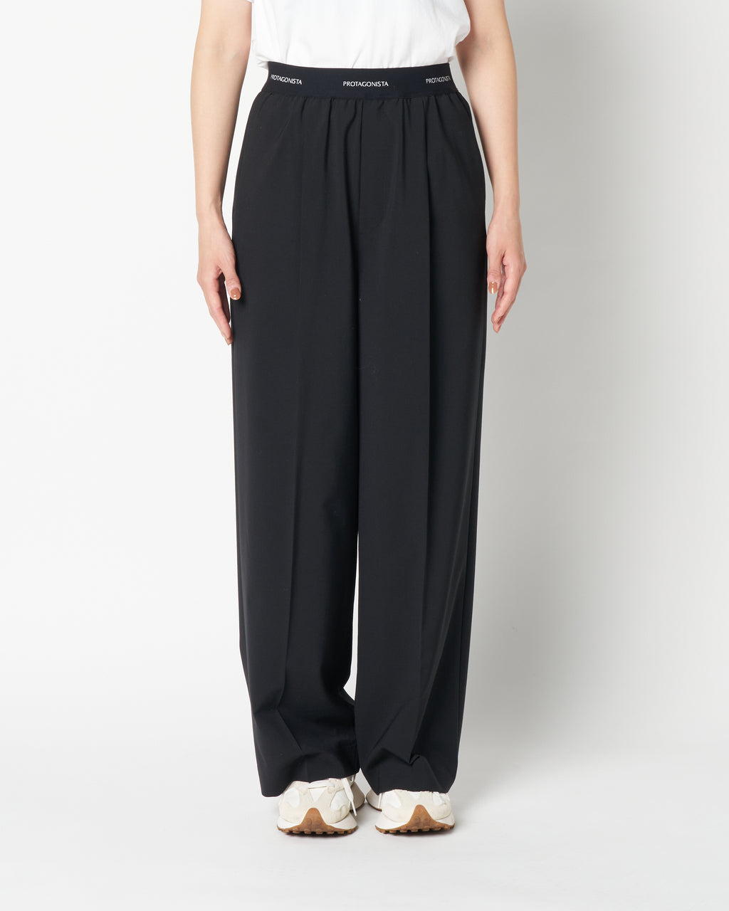 Waist logo slacks pants