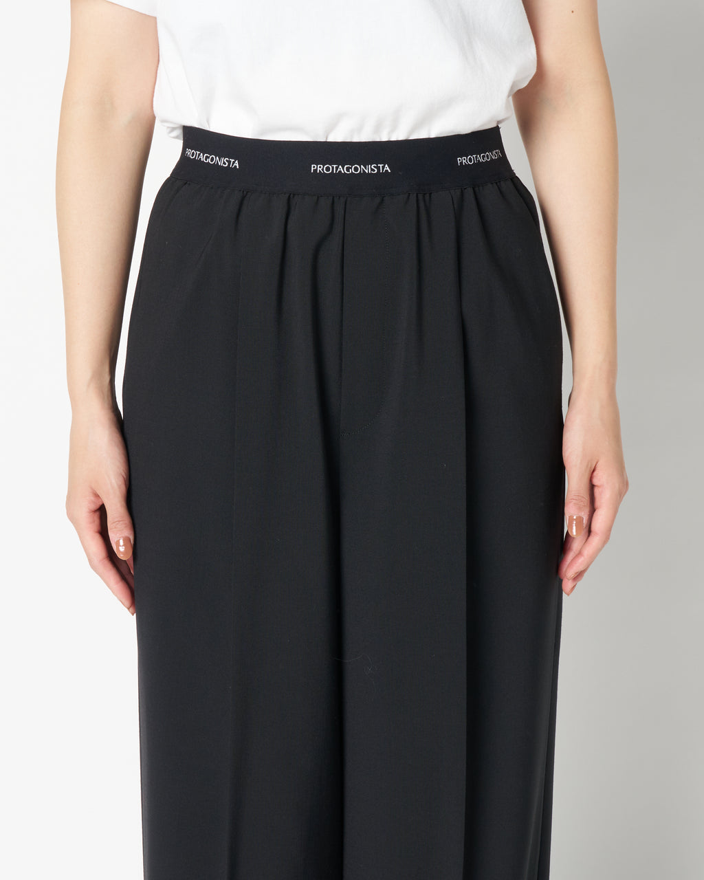 Waist logo slacks pants