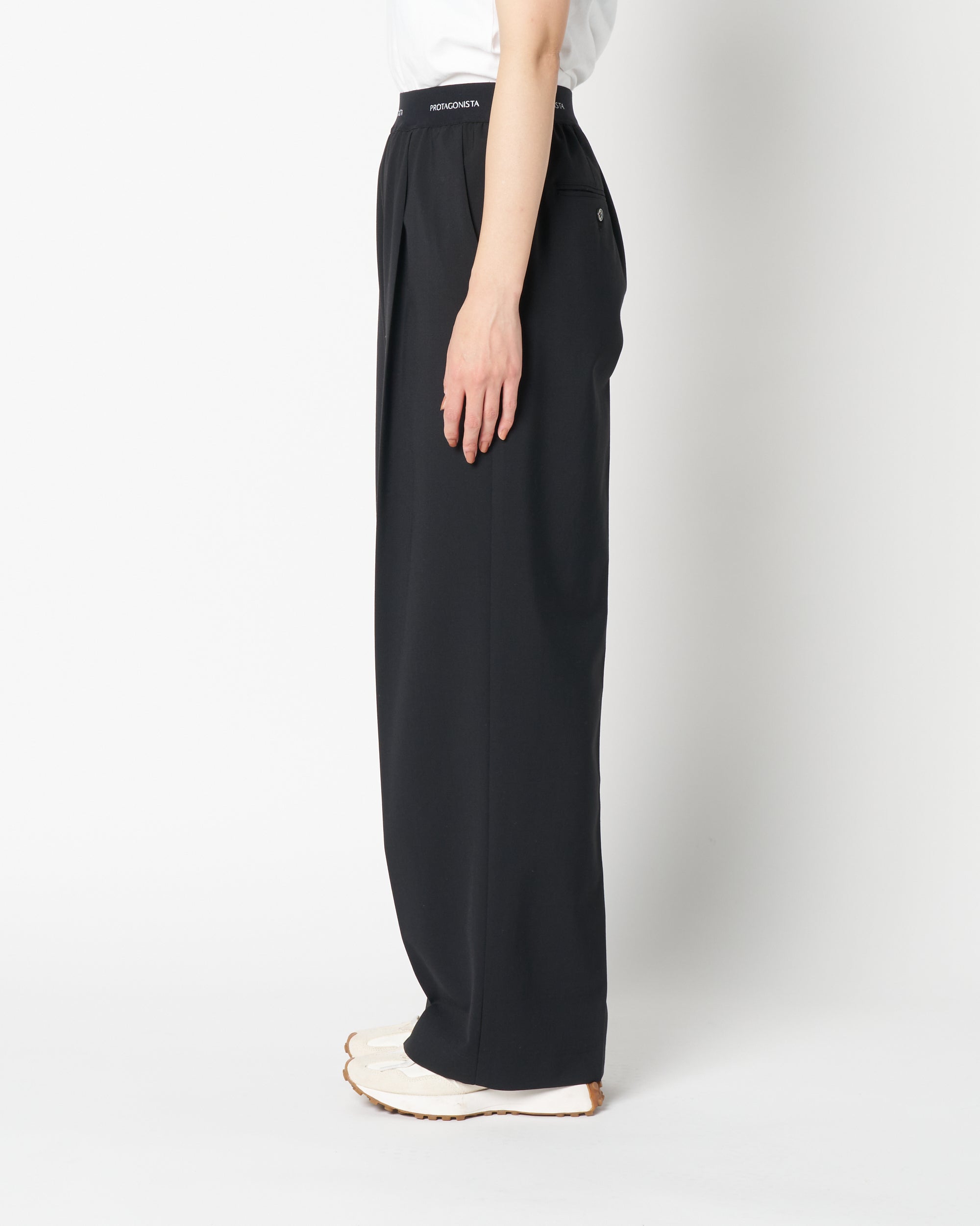 Waist logo slacks pants