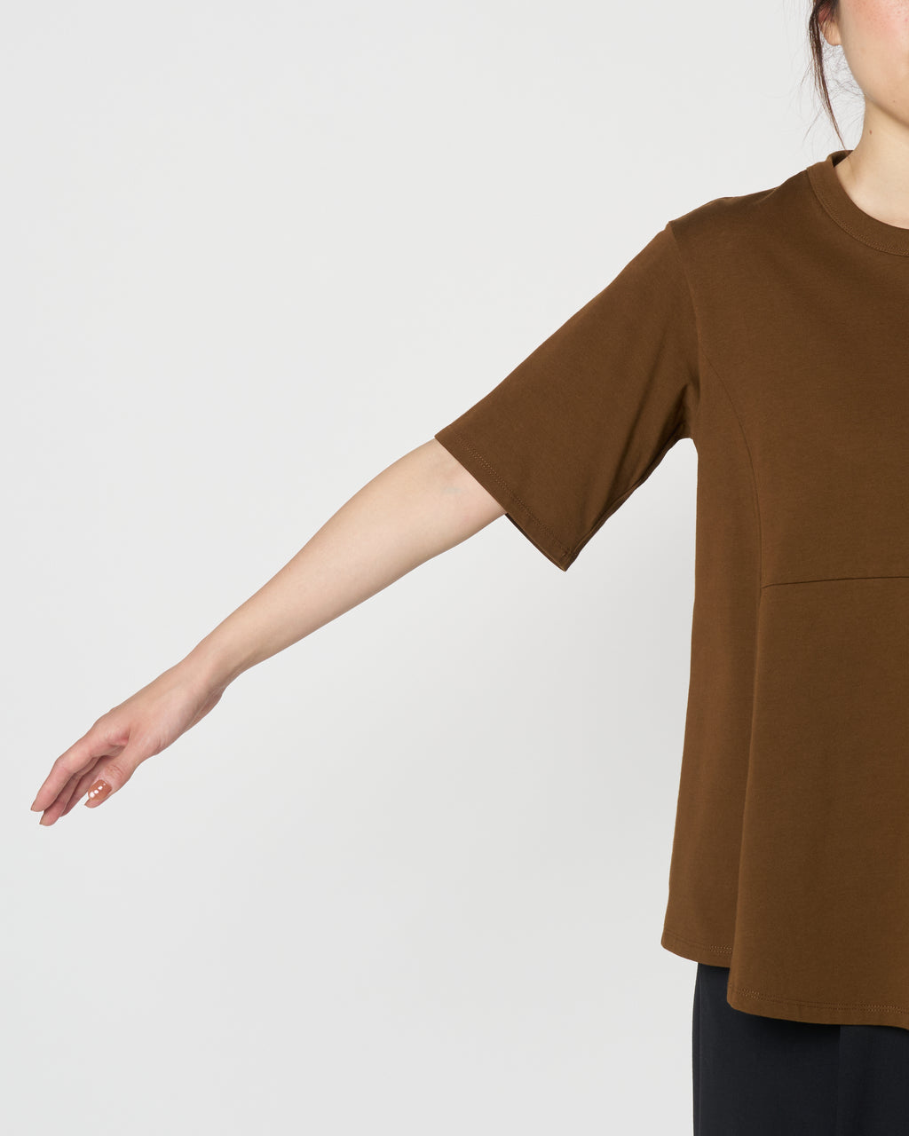 Drape half sleeve tee
