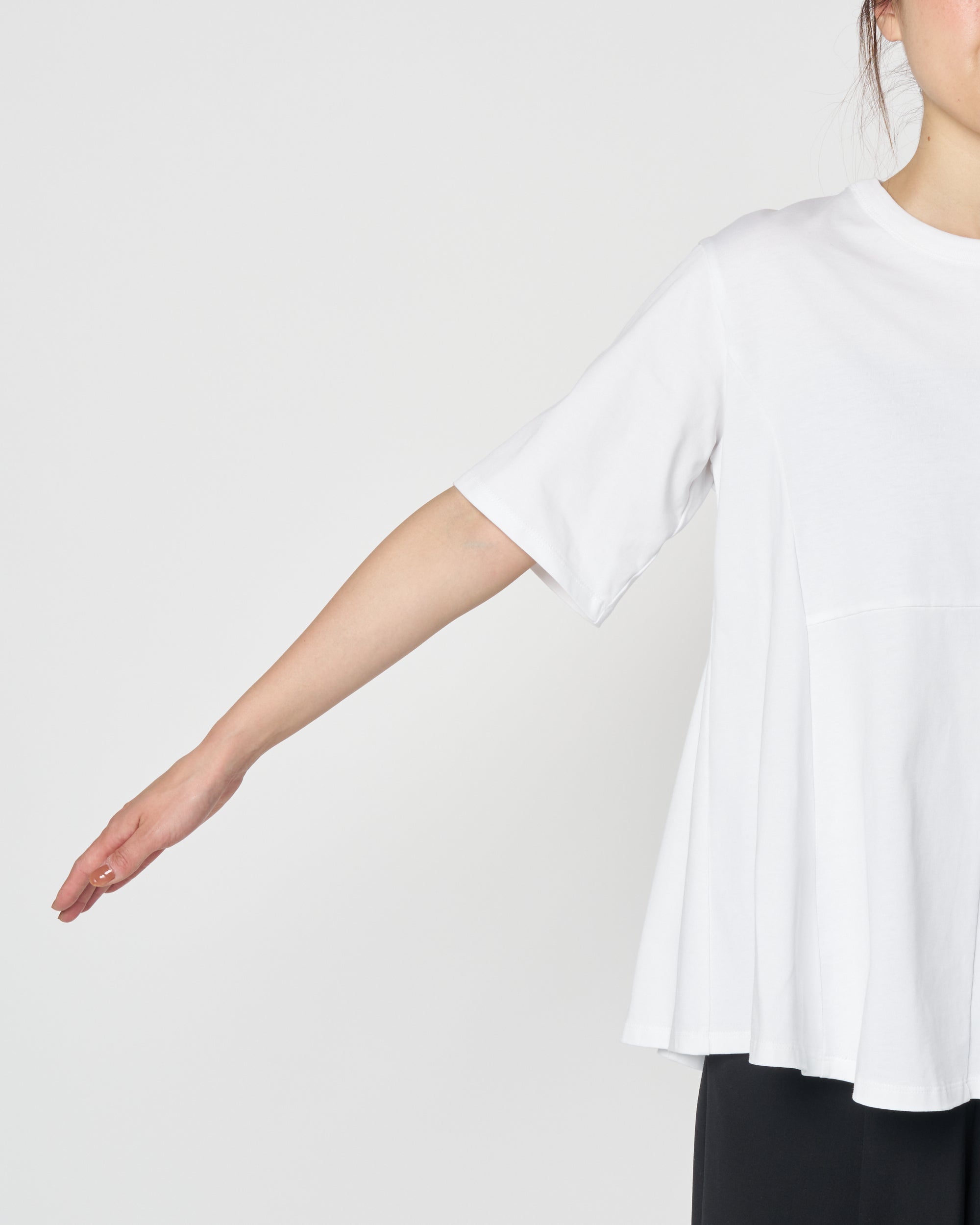Drape half sleeve tee