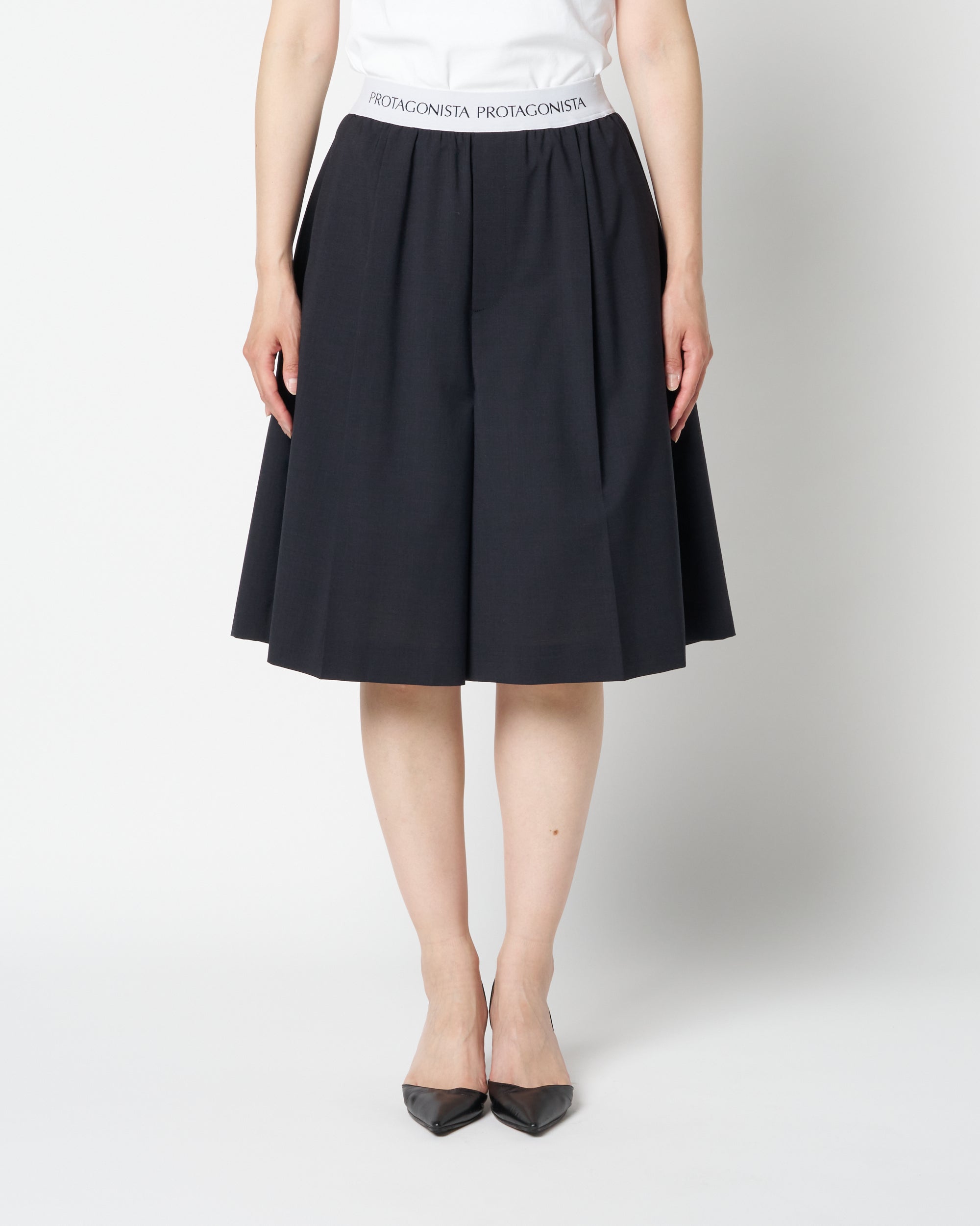 Waist Logo Half Pant