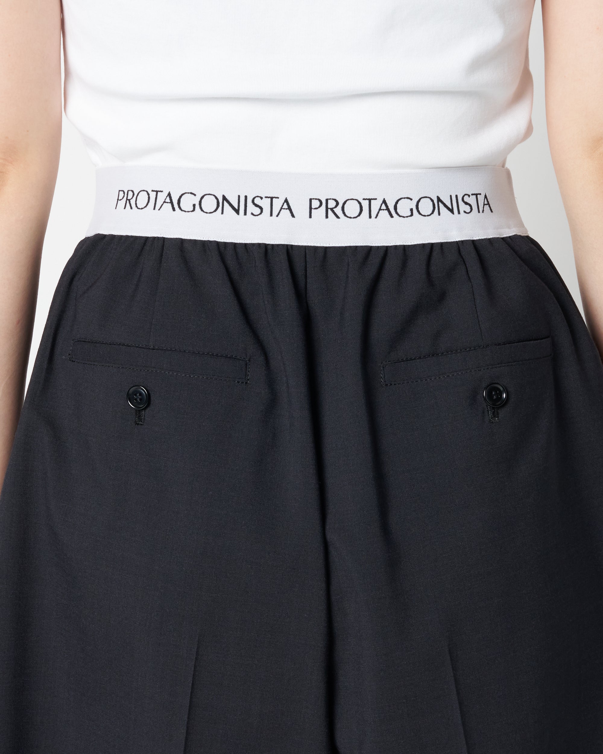 Waist Logo Half Pant