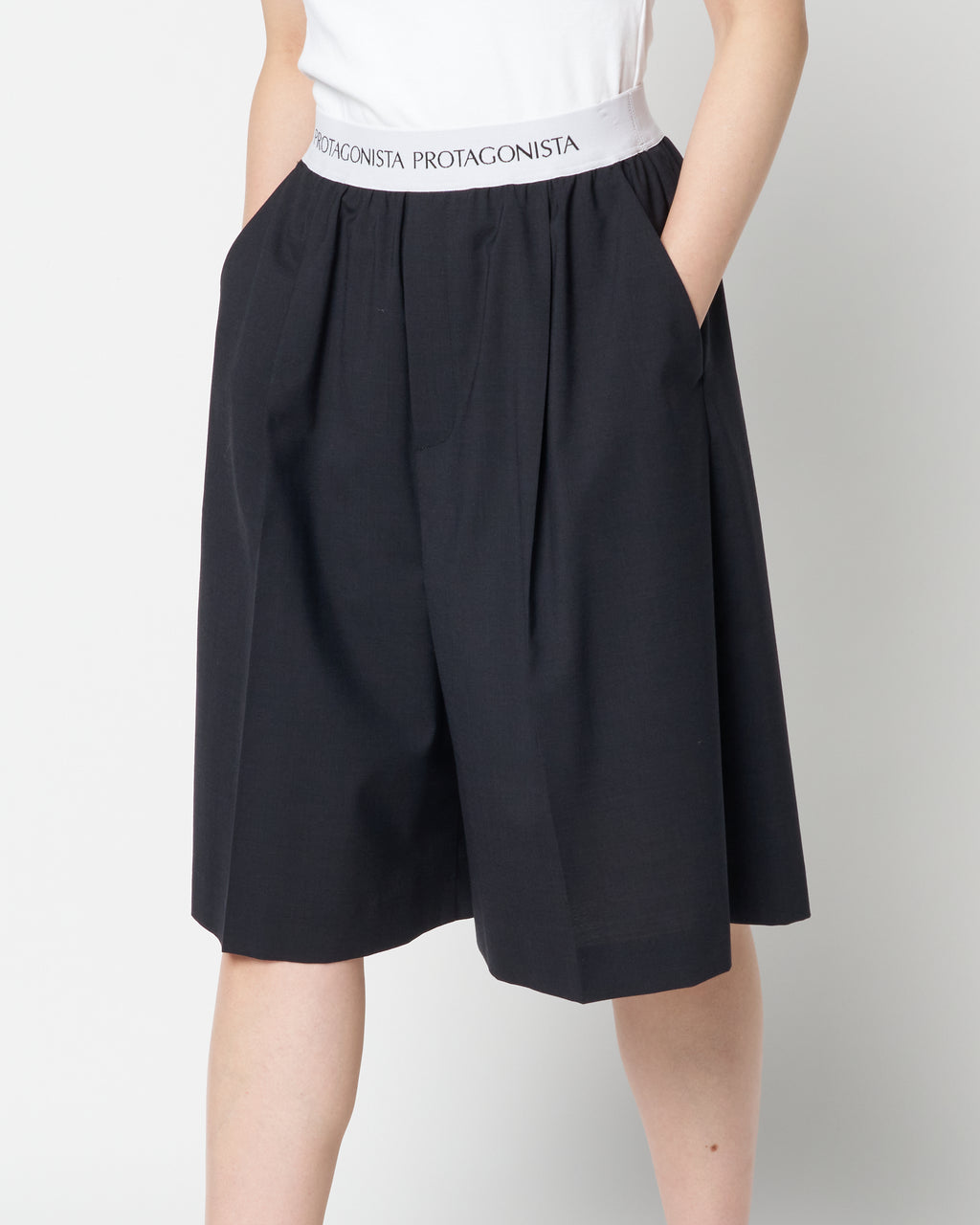 Waist Logo Half Pant