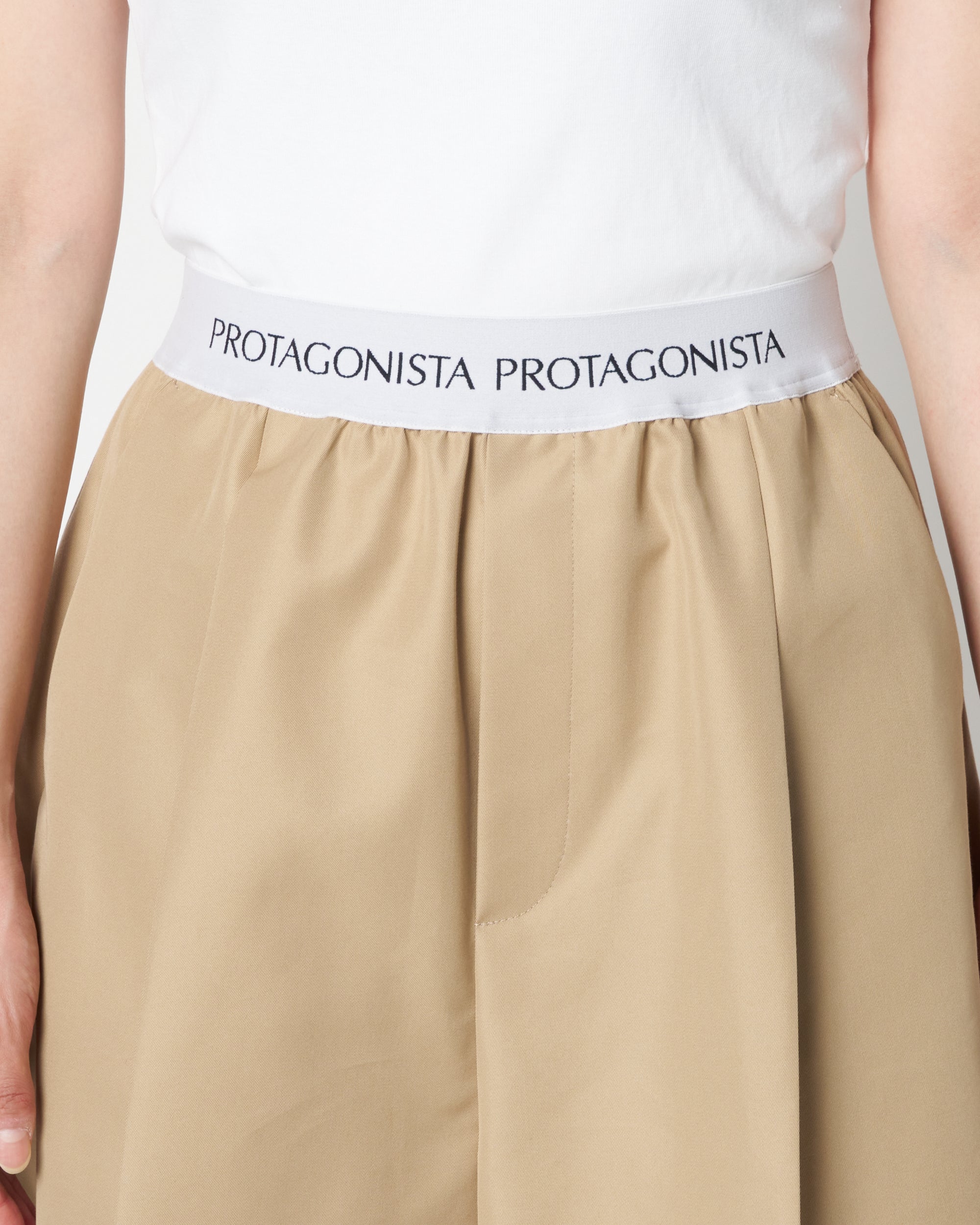 Waist Logo Chino Half Pant