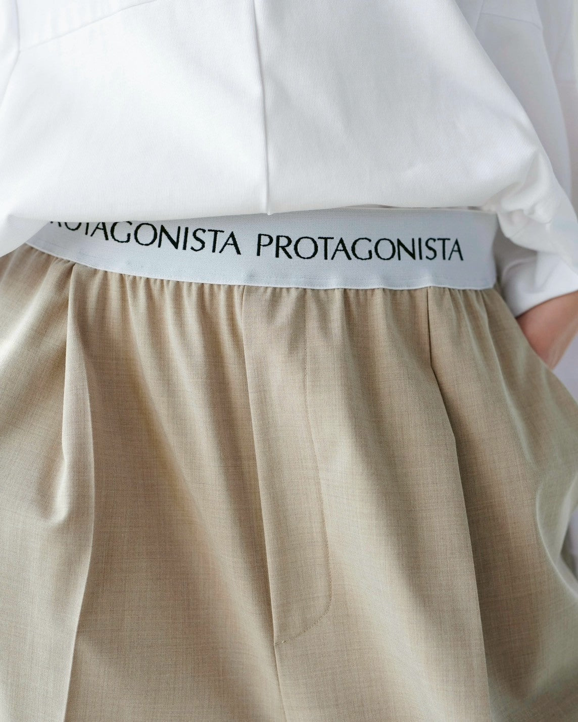 Waist logo wide slacks pants