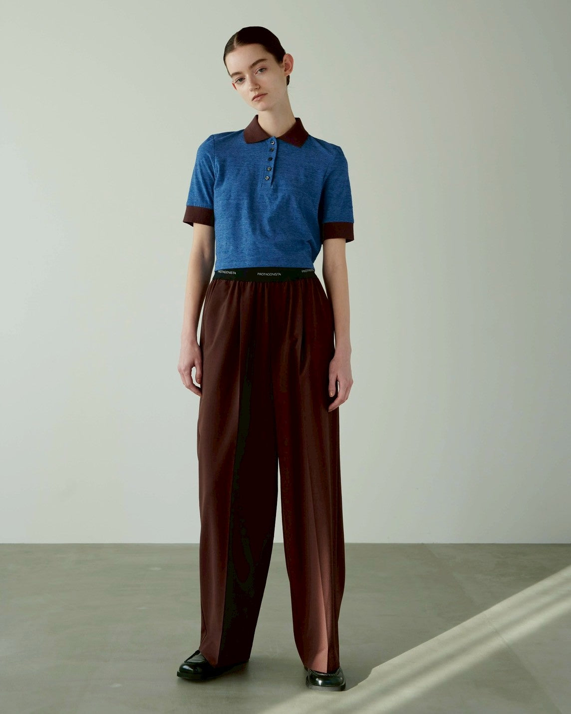 Waist logo slacks pants