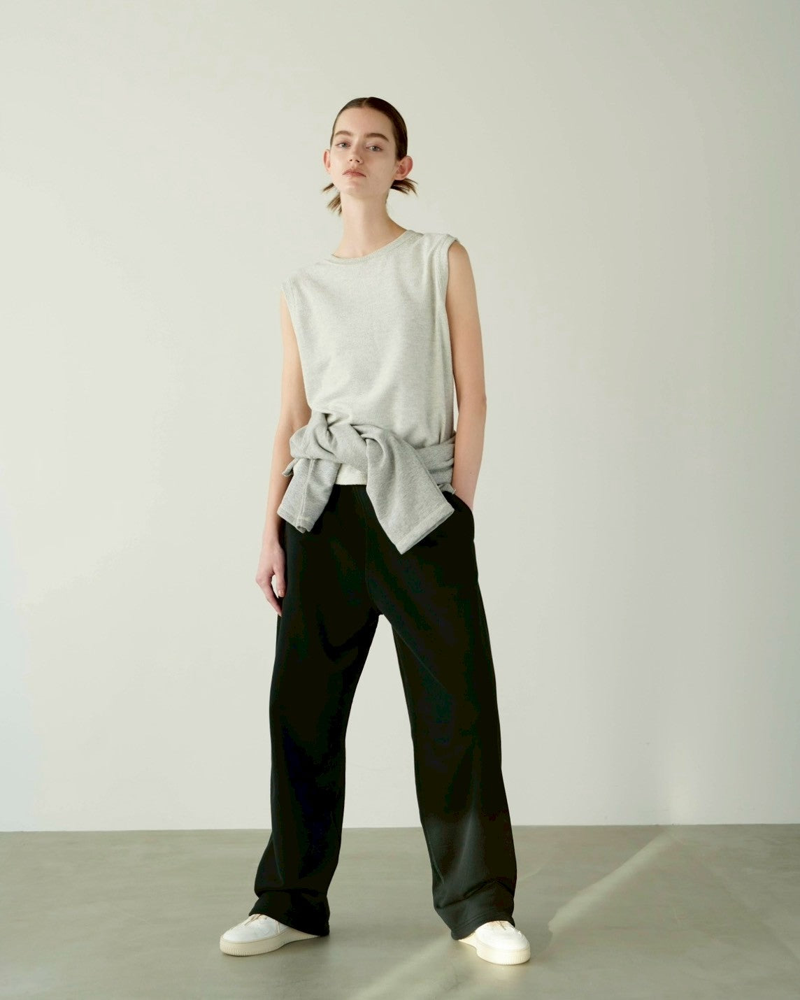 Waist logo sweat pants