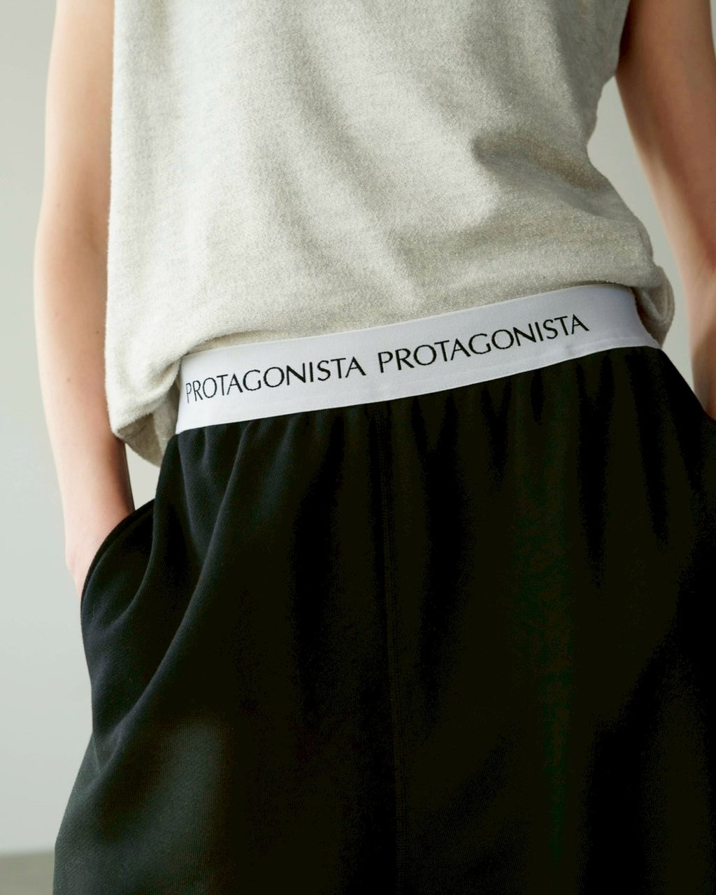 Waist logo sweat pants