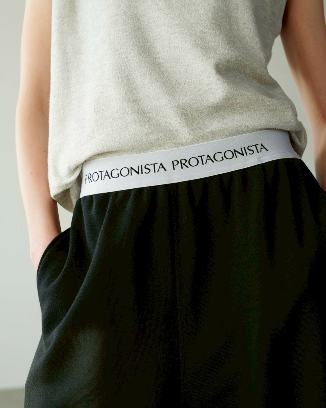 Waist logo sweat pants