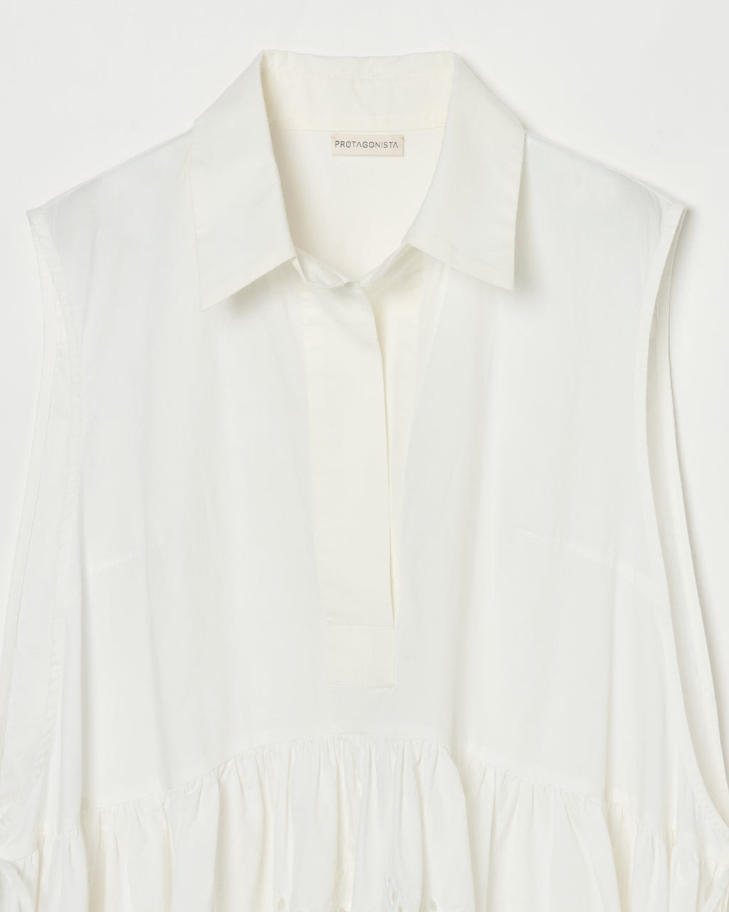 Lace sleeveless blouse